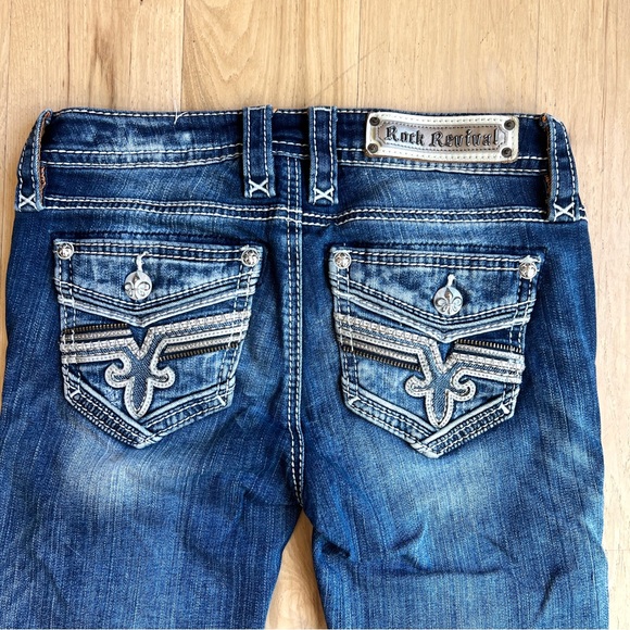 Rock Revival Y2K Style Low Rise Bling Pocket Jeans Distressed Size 26 Mcbling - Picture 1 of 7